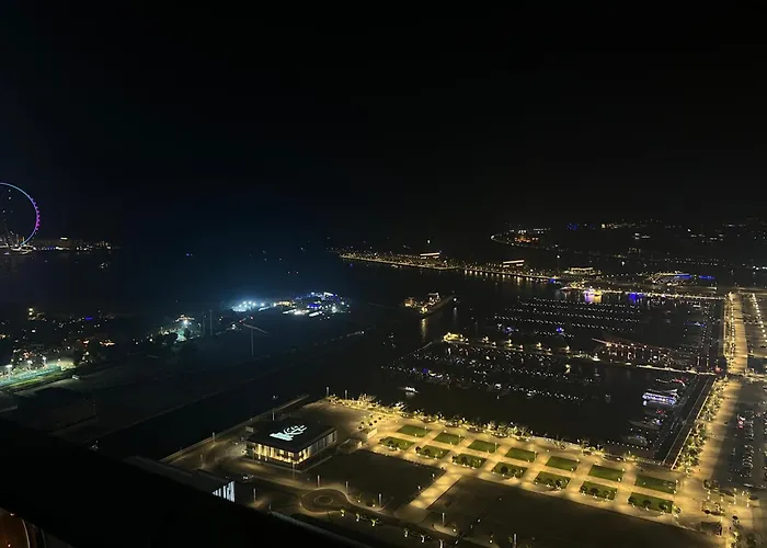 Spectacular 2 Bedroom Marina Sea Views